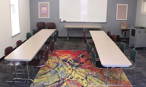 Picture of table and chairs in Meeting Room E