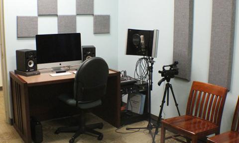 Picture of Recording Studio with desk and chair